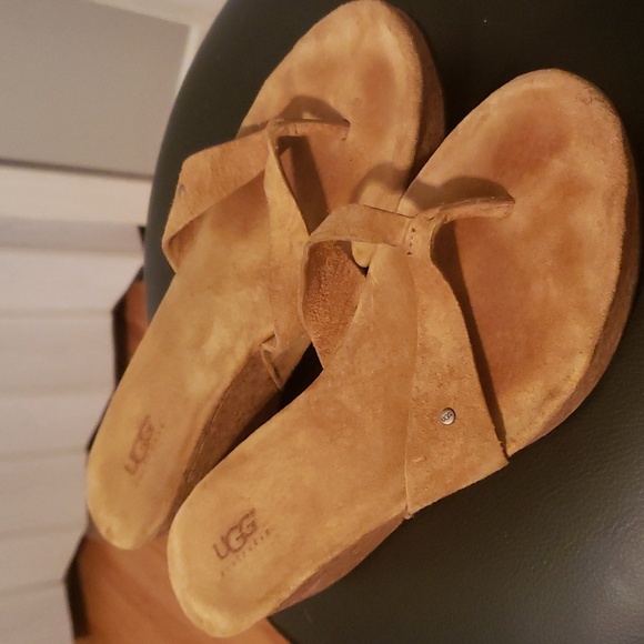 UGG Brook suede thong wedge sandals in tan size 9 - Picture 1 of 8